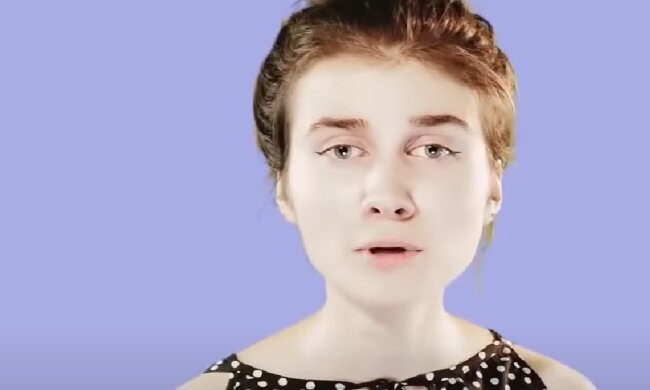 Билли Айлиш поцеловала флаг Украины, который передала украинская певица Jerry Heil: "Я просто рыдаю"