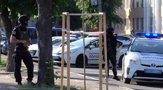 "Вируби шарманку": на Одещині пенсіонер розстріляв сусідів через гучну музику