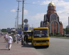 У Києві маршрутник покалічив дитину і нарвався на розлюченого батька: "Треба було голову пробити"