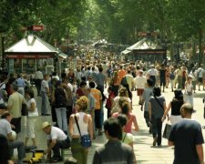 Барселона у паніці: вантажівка протаранила натовп туристів