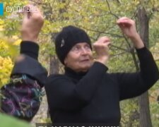 87-летняя украинка изобрела "эликсир молодости" и загадочно улыбнулась: "Вы тоже так можете"