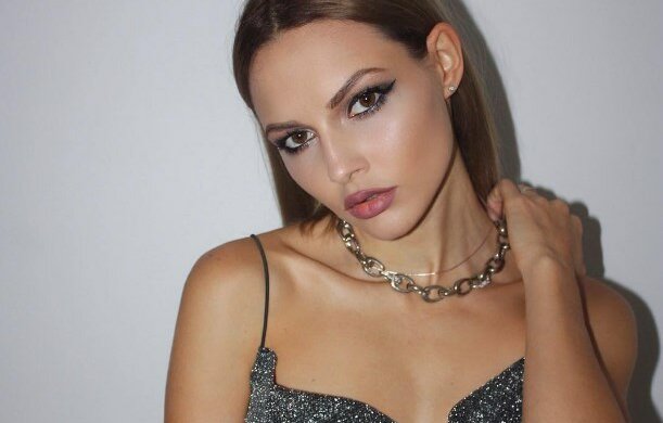 Відома співачка підірвала мережу оголеним фото: "Оце по*а"