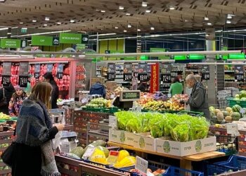 Продукты в супермаркете, фото: Знай.ua
