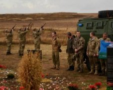 Памятник героям Небесной Сотни открыли в символичном месте