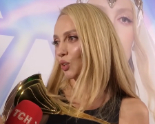 Оля Полякова, кадр из видео