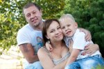 Олександр та Ірина Пікалови з сином. Фото: Фейсбук-сторінка Ірини Пікалової
