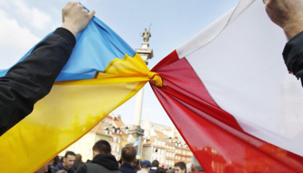 Львів і Луцьк "приєднали" до Польщі, скандал гримить на всю Україну: ганебний фотофакт