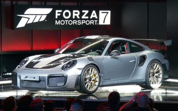 Найпросунутіший Porsche вивели на гоночну трасу