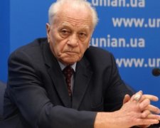Хмара-Савченко: пора заканчивать клоунаду