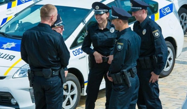 Хворий на гепатит подряпав київського поліцейського
