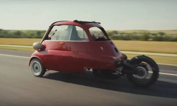 Трехколесная BMW Isetta, скриншот: YouTube