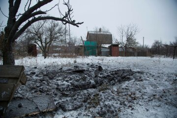 Оккупанты обстреляли частный сектор Водяного, фото: штаб ООС