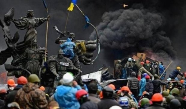 Майдан показали с воздуха в день памяти Героев Небесной Сотни