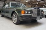 У Харкові унікальний Rolls-Royce "бомжує" під відкритим небом, фото елітного красеня