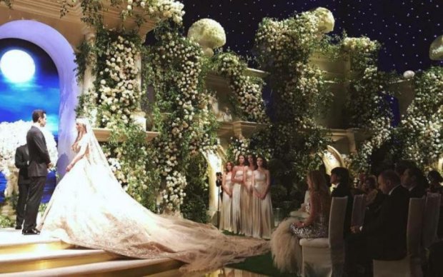 Шикарне весілля дітей російських олігархів показали в мережі