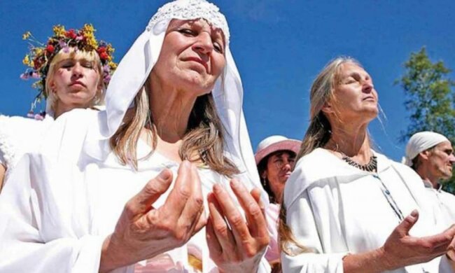 Сатаністи або чергові свідки Єгови: в Україні з'явилася небезпечна секта