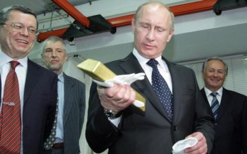 Янукович удавится: Путину сделают золотой телефон за 2 миллиона