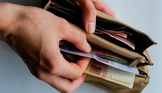100 грн за пачку: курцям в Україні доведеться розкошелитися
