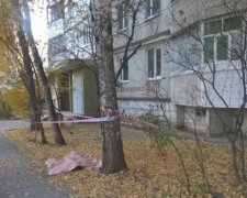 У Харкові кримінальник викинувся з вікна (фото)