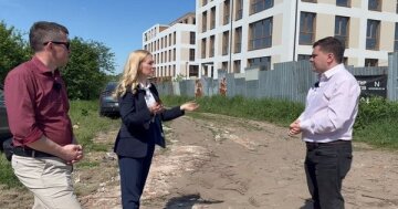 Хаотична забудова земельних ділянок у Сокільниках біля аеропорту Львів