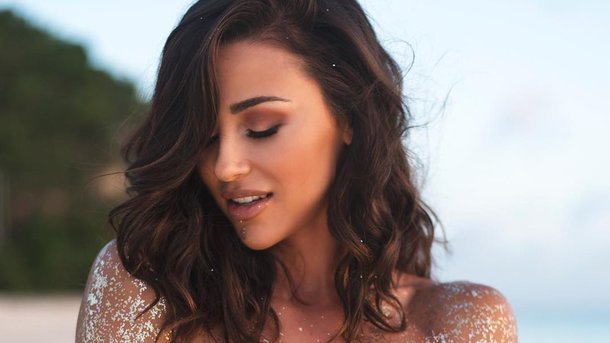 Ана Чері роздяглася, щоб потрапити до Victoria's Secret: фото 18+