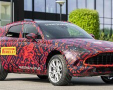 Aston Martin DBX