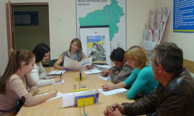 Няни, фермеры и работа для студентов: опубликован рейтинг лучших зарплат и вакансий