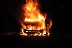 У Києві спалахнув легковик, ніхто і близько не підходив: подробиці містичної НП