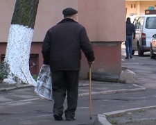 Пенсіонер. Фото: скрін youtube