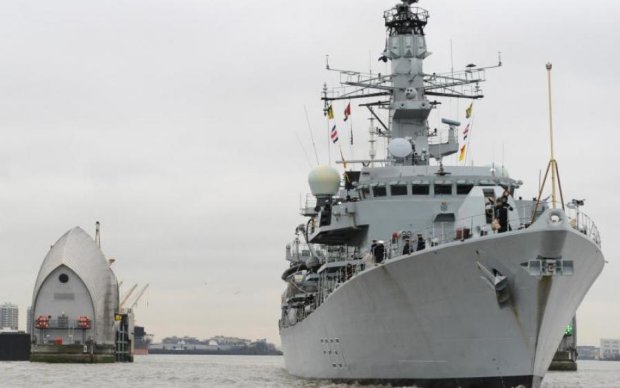 Великобритания взяла на крючок российский флот