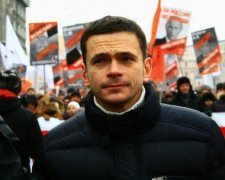 Яшин пообіцяв оприлюднити доповідь Нємцова про війська Росії на Донбасі