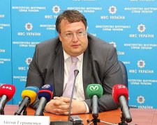 Американського сенатора запропонували відправити до Гіві й Мотороли