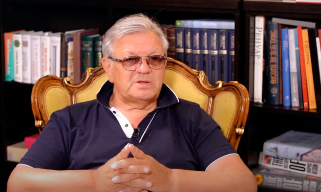 Илья Ноябрев