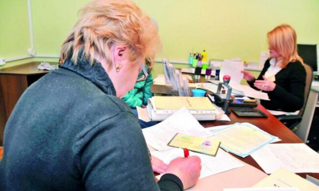 Комунальні закони змусили українців масово звертатись за допомогою