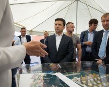 Українці завалили Зеленського скаргами, розвалюється буквально все: страхітливий спадок Порошенка