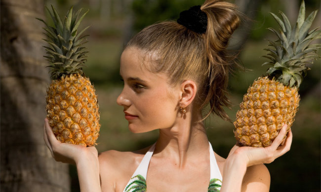 Груди-ананаси: мережа збуджена від нового соковитого флешмобу