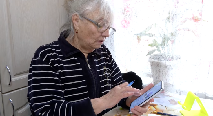 Пенсіонерка. Фото: скрін youtube