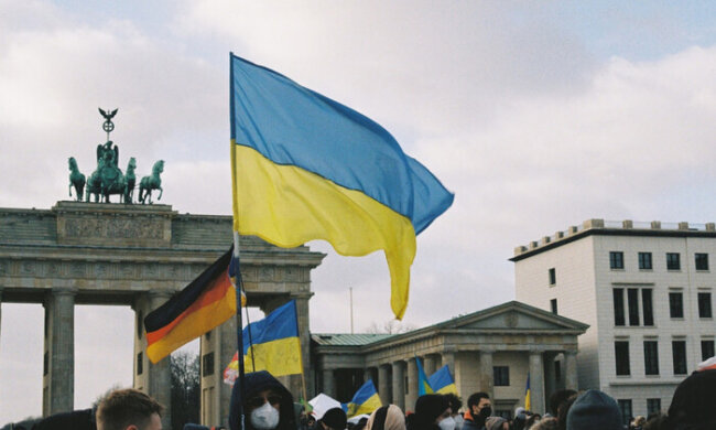 Германия ввела финансовые изменения для украинцев: придется заплатить за бесплатное