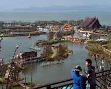 Інопланетне дещо прибило до берега Китаю: шокуюче відео