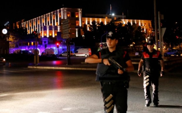 Держпереворот у Туреччині: затримано понад 100 тисяч підозрюваних