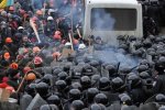 Заарештували міліціонерів, які роздавали зброю тітушкам