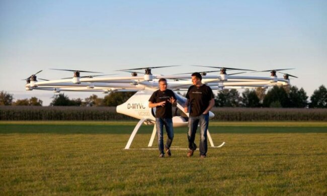 Airbus показав роботу безпілотного таксі 