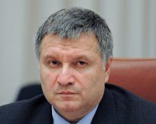 Аваков показал декларацию в лучших традициях регионалов