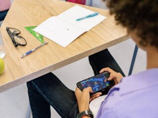 Запрет телефонов в польских школах