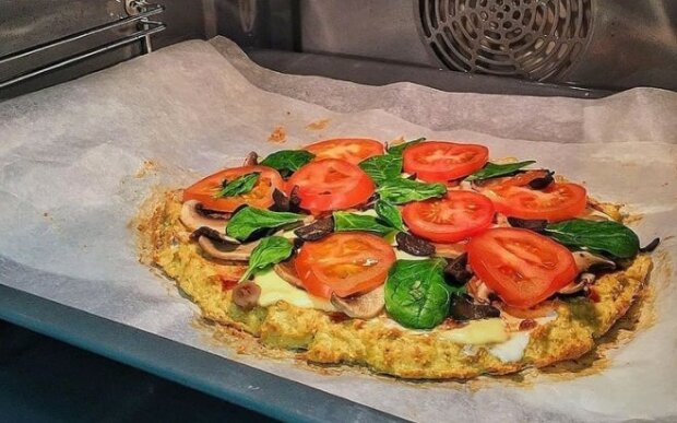 Дієтична піца, фото "ПП рецепти" в Instagram