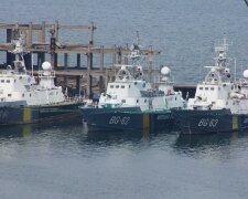 В Мариуполе неизвестные атаковали отряд морской охраны, прозвучали мощные взрывы: первые детали, видео