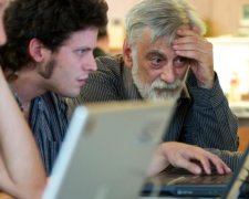 Google за рік перетворить вас на програміста