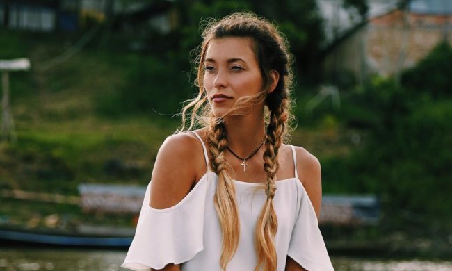 Тодоренко в бикини призналась, как быстро похудела после родов: первый месяц ела всё