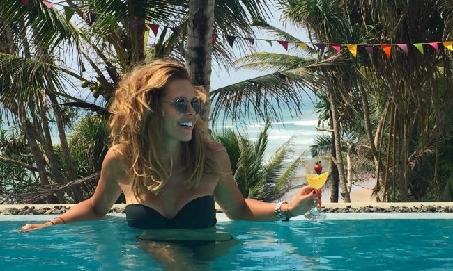 Зірка серіалу "Кухня" роздяглася для фотографа: шикарна