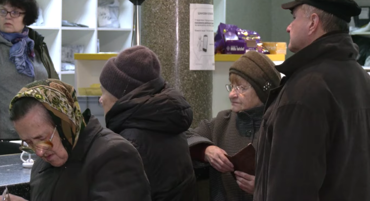 Пенсіонери. Фото: скрін youtube